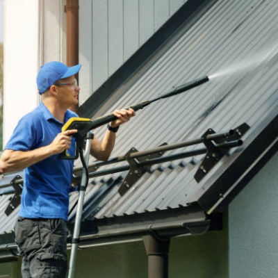 Tető tisztítás Dorog Esztergom – Profi tetőkarbantartás a hosszú élettartamért